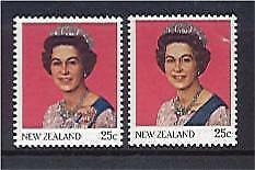 NZ New Zealand SG 1370a  25c QE2 orders on sash omitted. Slight tear on right
