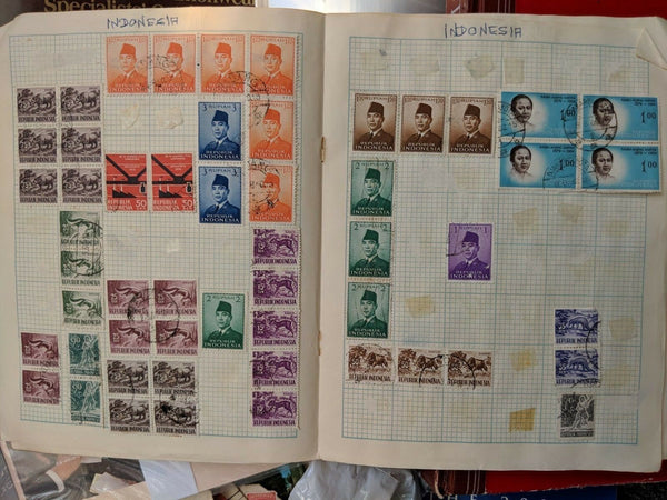 Mixed Bag of World Stamps. Hours of fun to be had! Find a gem.