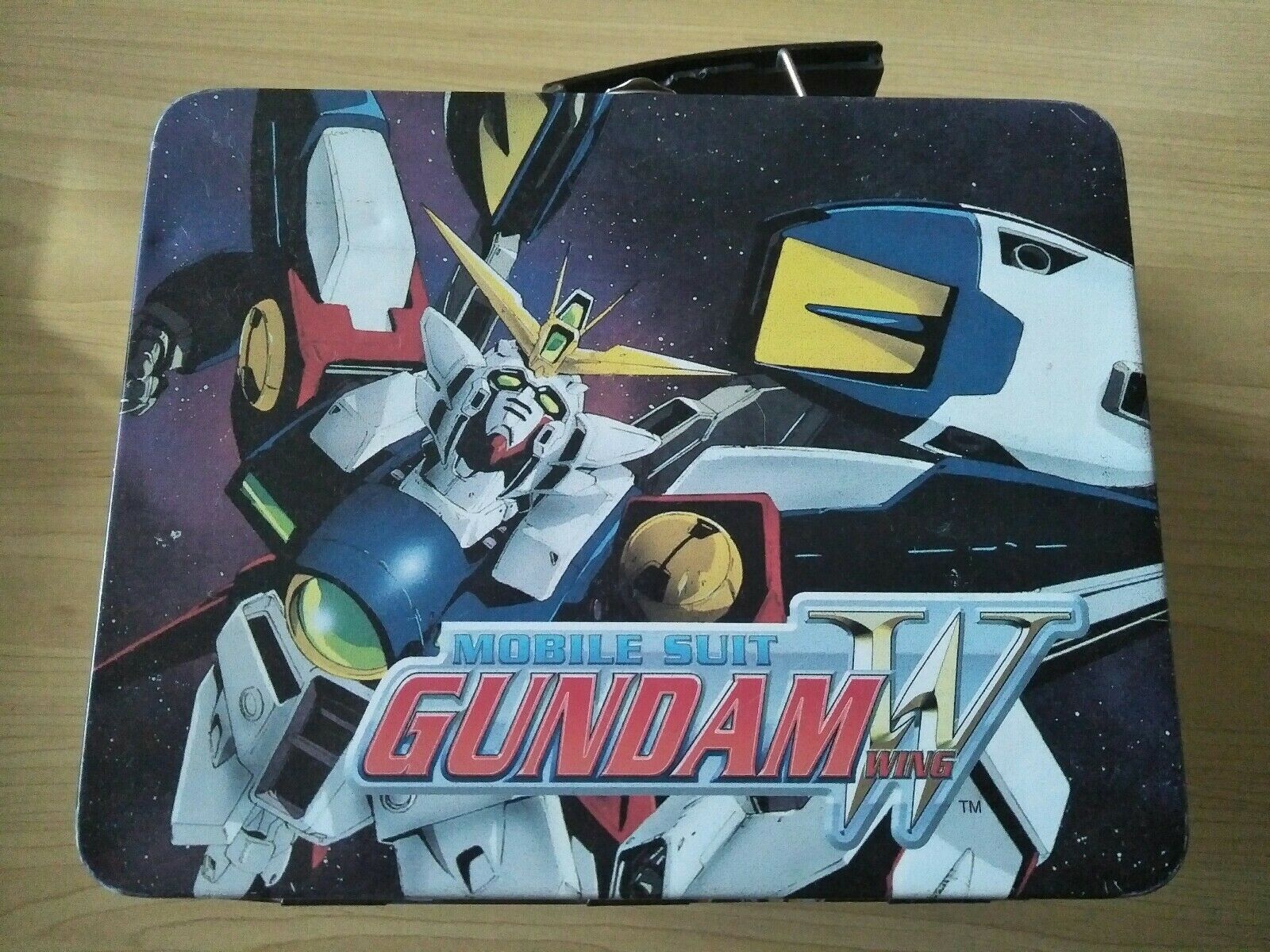 2000 Gundam Wing Mobile Suit Lunch Box