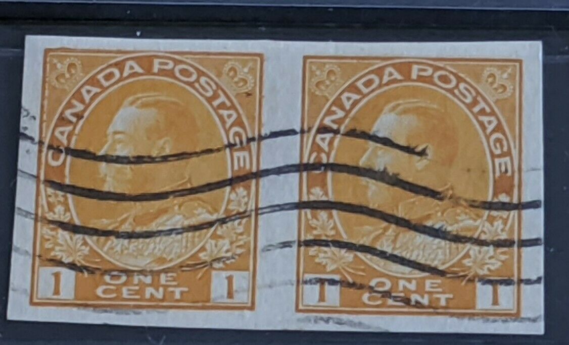 Canada SG 259 1c Admiral Imperf Pair Stamps Used