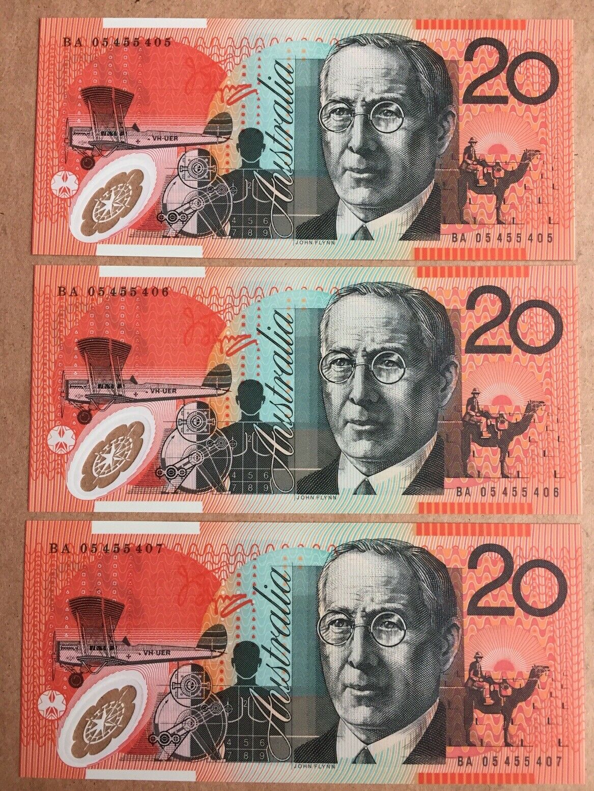 R420c 2005 $20 Macfarlane Henry Polymer Banknotes Consecutive Run of 3 Unc.