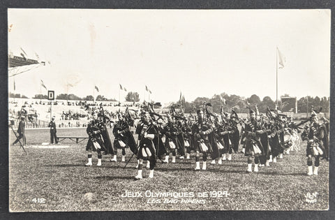 France 1924 Olympics Olympic Games Paris Marching Bagpipe Band Postcard