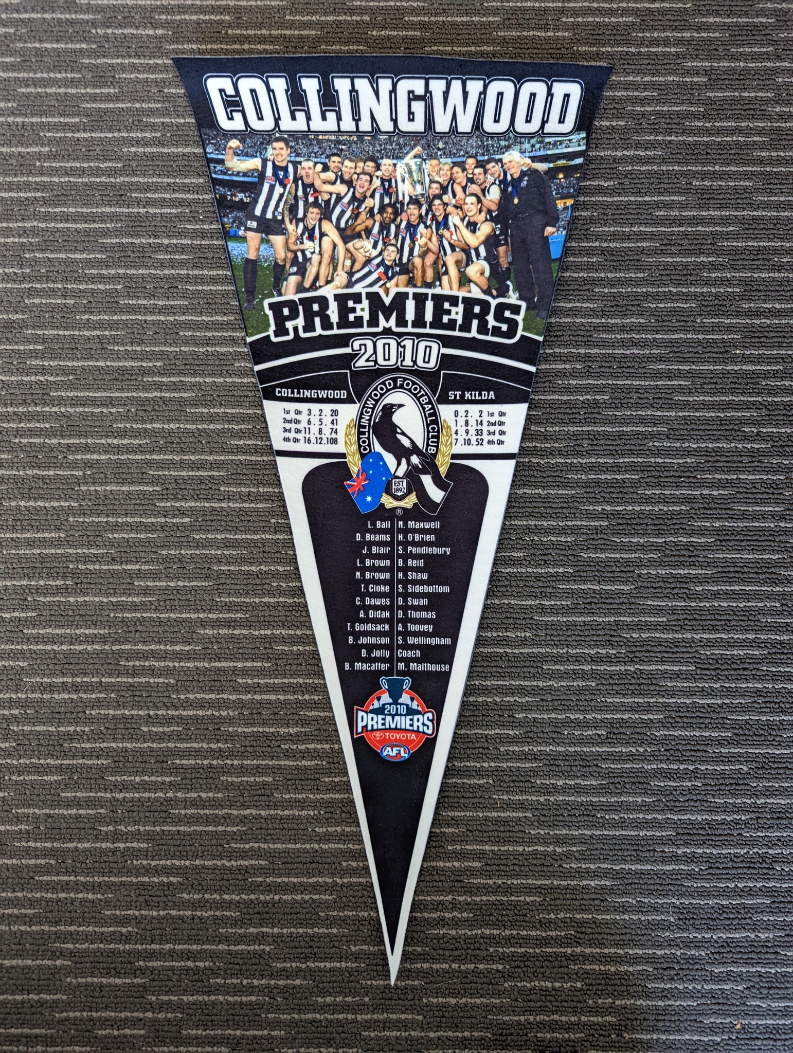 AFL 2010 Collingwood Premiers Commemorative Pennant Flag