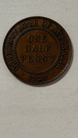 Australia 1923 Half Penny with full centre diamond