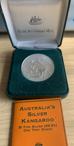 Australia 1999 Royal Australian Mint  $1 Kangaroo 1 ounce Silver Coin