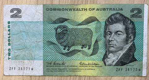 R81s $2 Commonwealth Of Australia Coombs/Wilson Star Banknote Fine