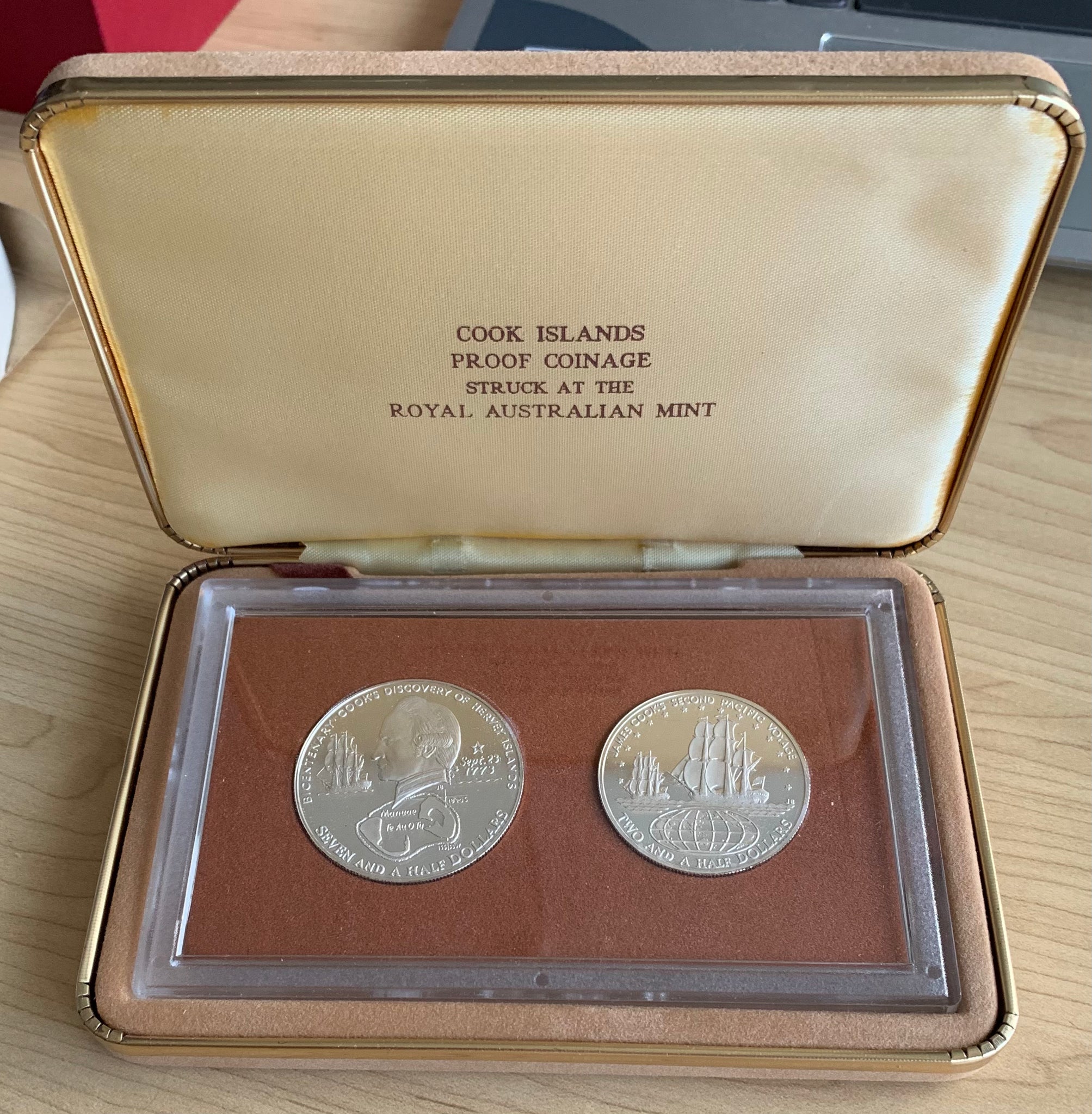 Cook Islands 1973 $7.5 & $2.5 Captain Cook Silver Proof Coin Set