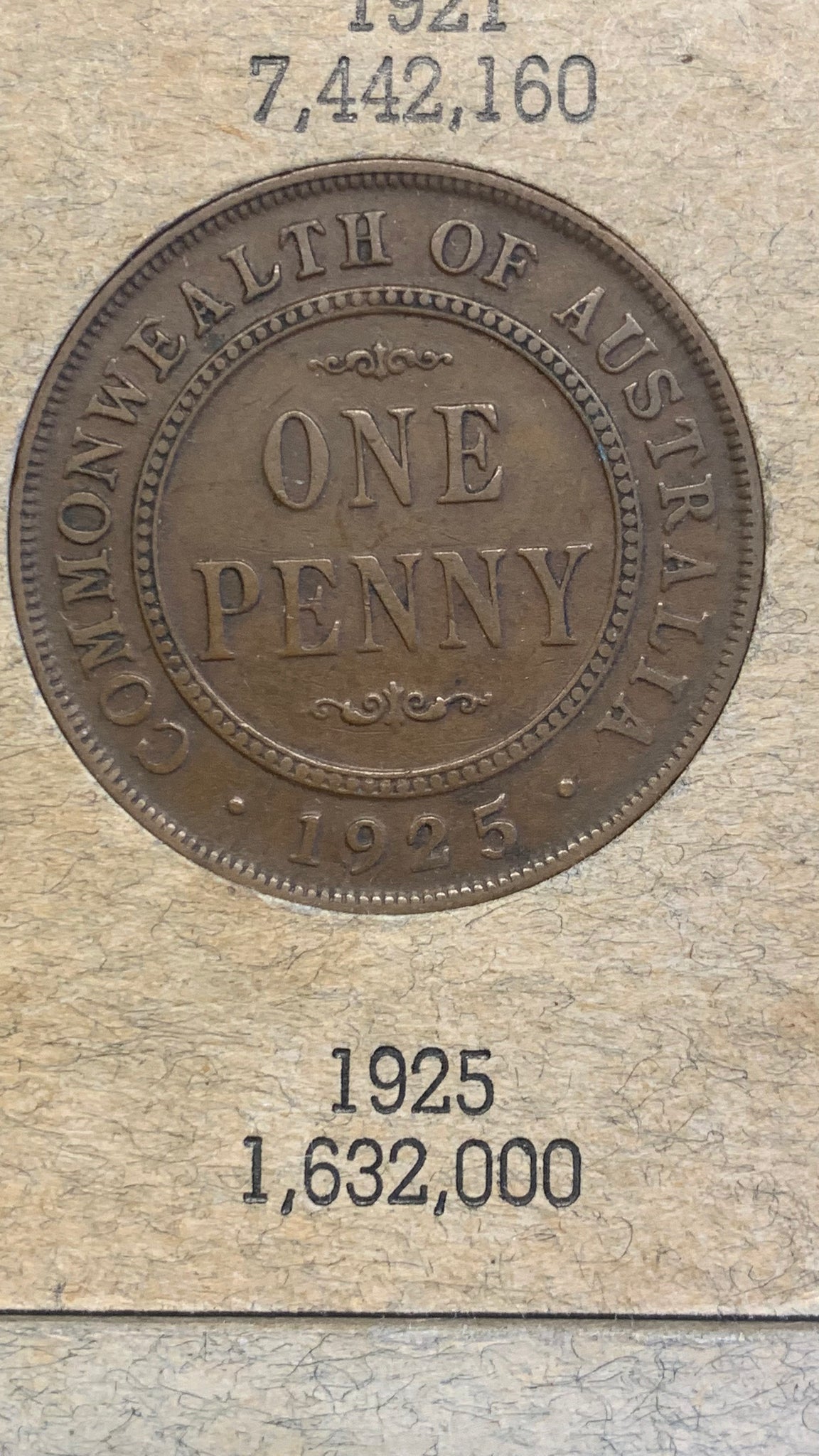 Australia Penny 1911 -1964 collection including scarce 1925 & 1946 1d in Dansco Album